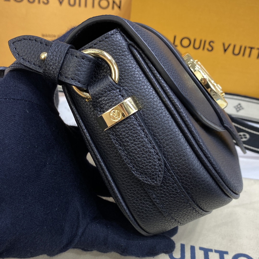 Louis Vuitton LV PONT 9 SOFT PM Grained Leather Shoudler Bag M58727 Black